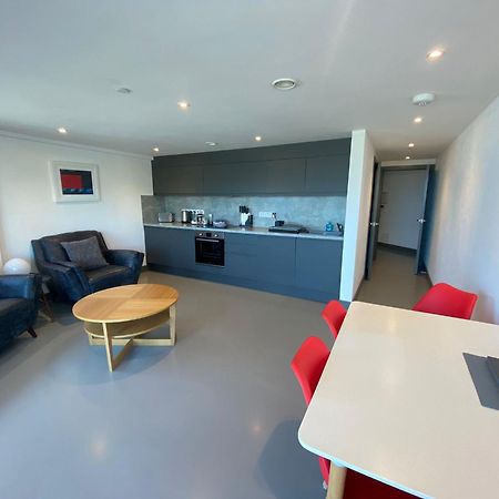 2 The View Apartments Ilfracombe - Seafront, Parking, Lift, Ev Buitenkant foto