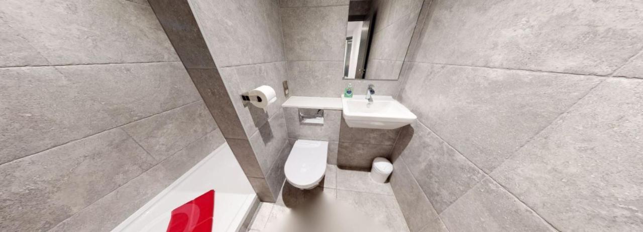 2 The View Apartments Ilfracombe - Seafront, Parking, Lift, Ev Buitenkant foto