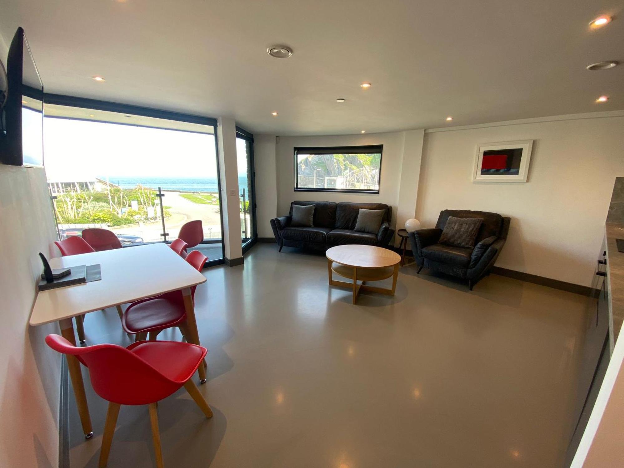 2 The View Apartments Ilfracombe - Seafront, Parking, Lift, Ev Buitenkant foto