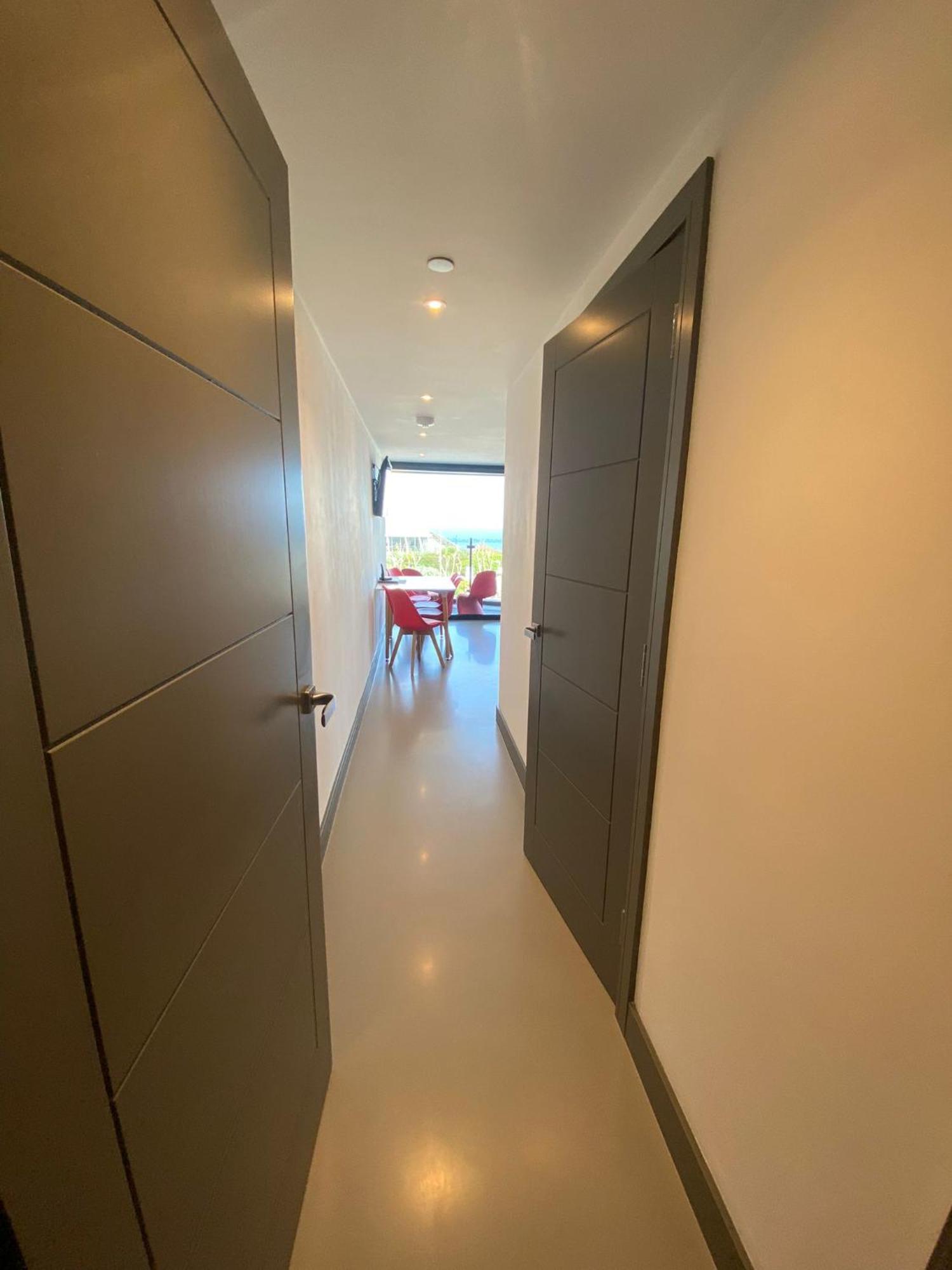 2 The View Apartments Ilfracombe - Seafront, Parking, Lift, Ev Buitenkant foto