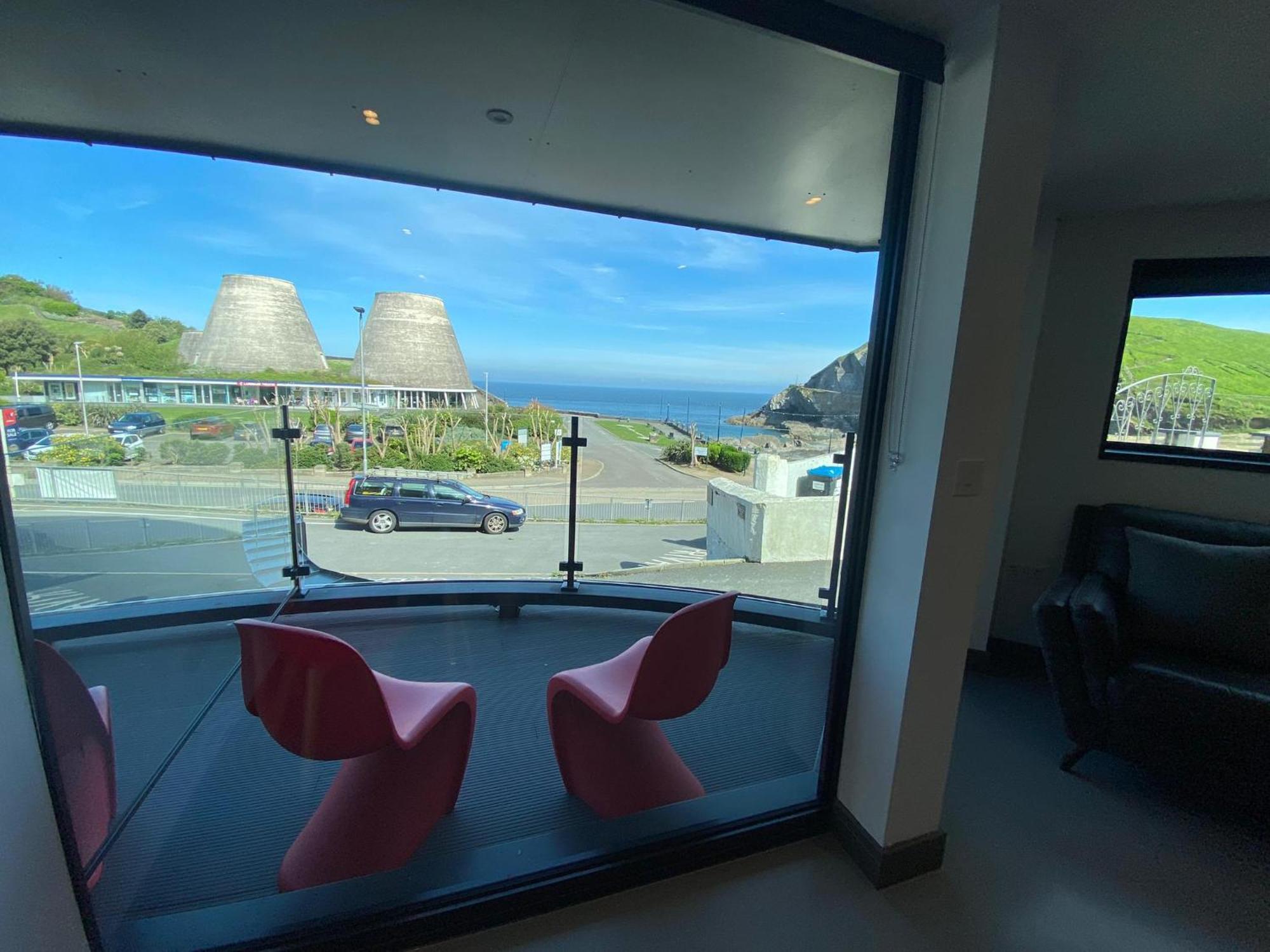 2 The View Apartments Ilfracombe - Seafront, Parking, Lift, Ev Buitenkant foto